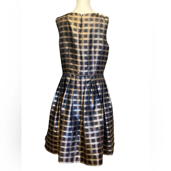 🍸 Cocktail dress by Tahari size 10 gold metallic size 10 🍸 - Picture 4 of 4